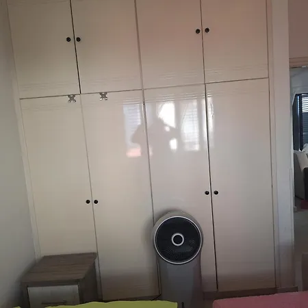 Easy 2 Bedroom Apartment, Makenzi * لارنكا