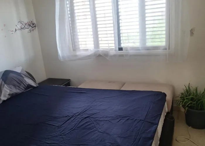 Apartment Easy 2 Bedroom Apartment, Makenzi *