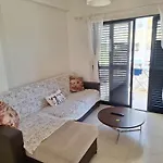 Apartmán Easy 2 Bedroom Apartment, Makenzi *
