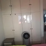 Easy 2 Bedroom Apartment, Makenzi *