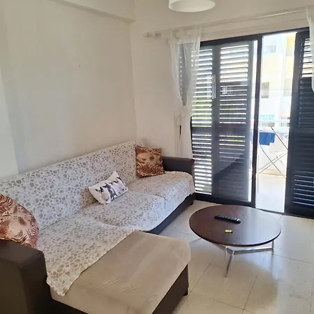 Apartmán Easy 2 Bedroom Apartment, Makenzi *