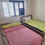Lägenhet Easy 2 Bedroom Apartment, Makenzi