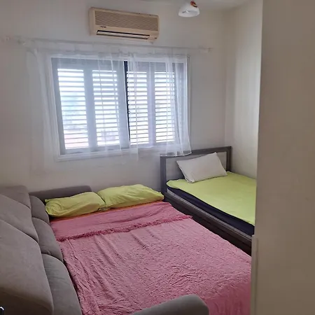 Easy 2 Bedroom Apartment, Makenzi Larnaca