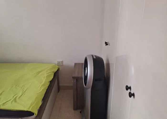 Easy 2 Bedroom Apartment, Makenzi Apartament Larnaca