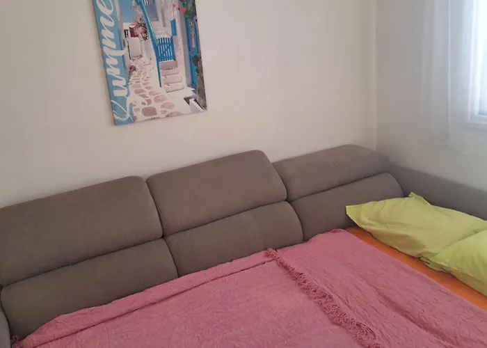 Easy 2 Bedroom Apartment, Makenzi Apartament Larnaca