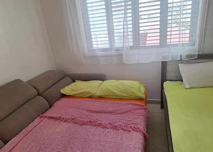 Easy 2 Bedroom Apartment, Makenzi Apartament